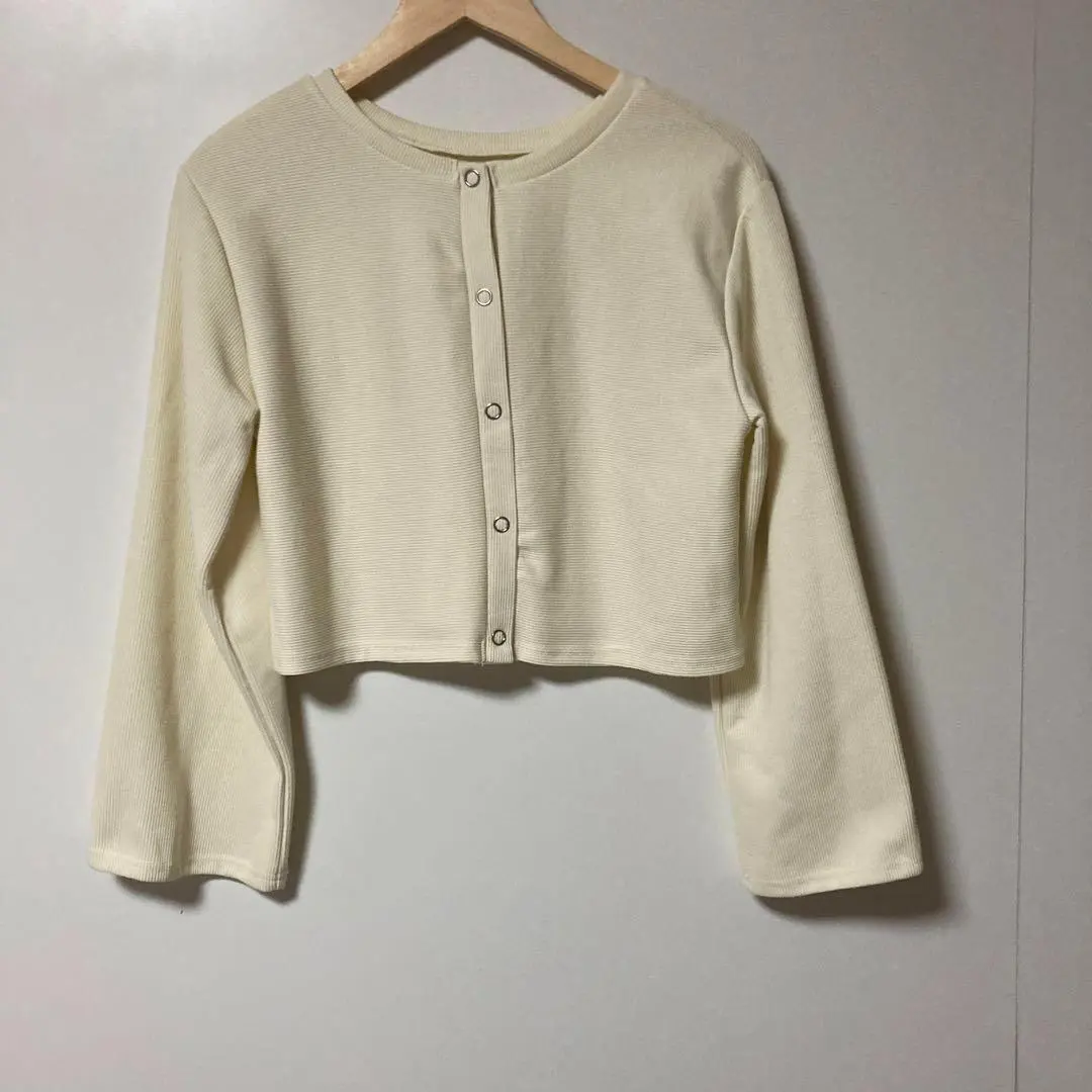 Thumbnail of RETRO GIRL Ribbed Cream Cropped Cardigan