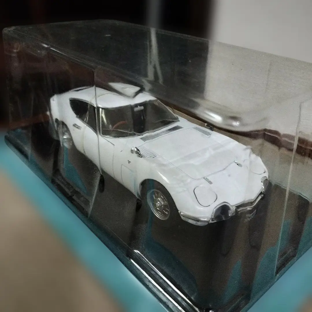 豐田 2000GT MF10 (1967) 白色 的縮圖