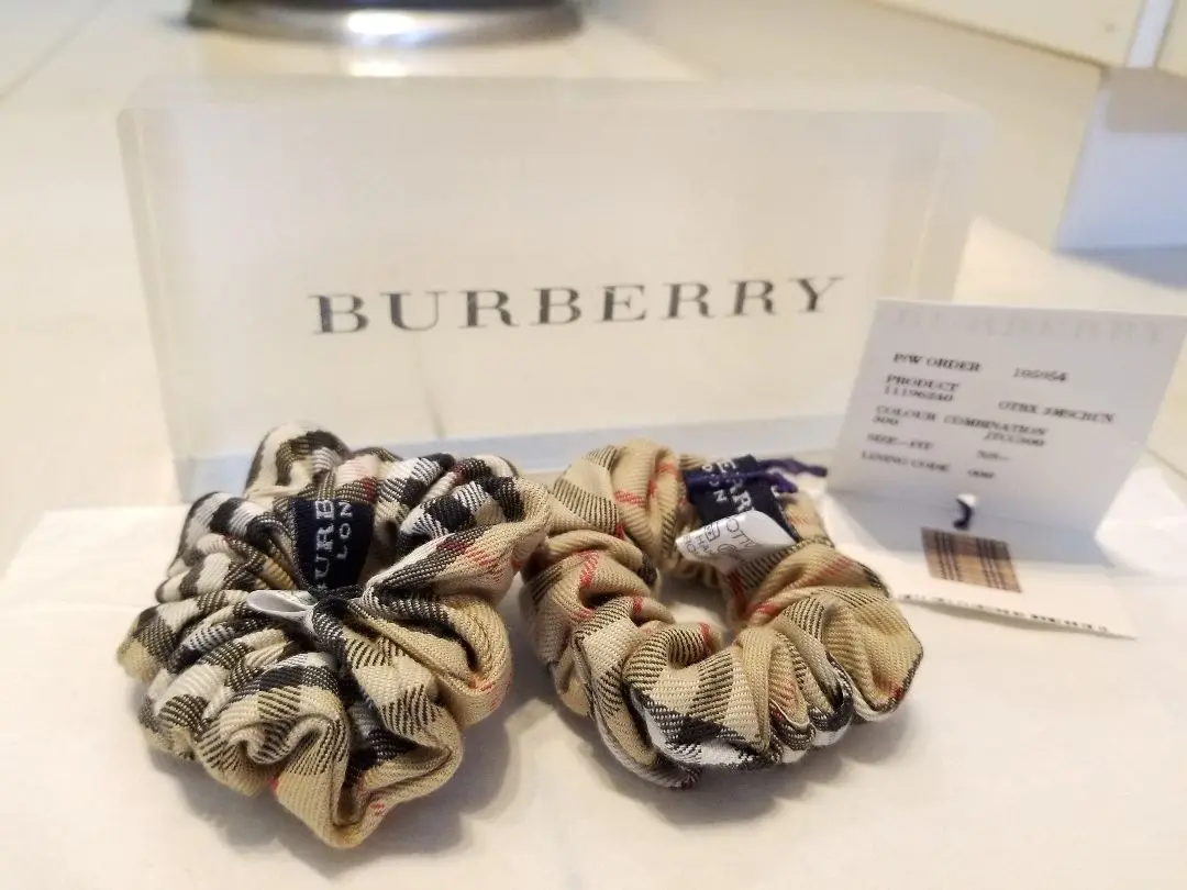 2025年最新】BURBERRY ヘアゴム・シュシュの人気アイテム - メルカリ