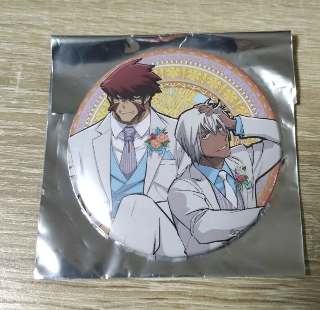 Thumbnail of Blood Blockade Battlefront Can Badge White Suit Klaus Zapp