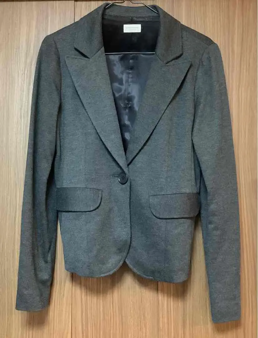 Thumbnail of Women's suit jacket, Anne Monet, dry cleaned by Hakuyosha!