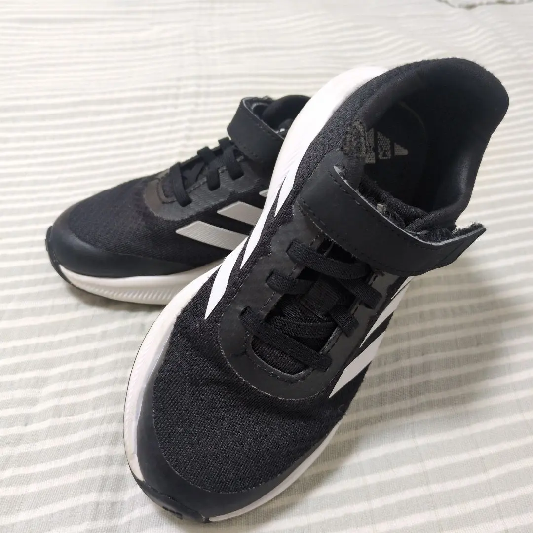 Thumbnail of Adidas kids' sneakers (19cm / Adidas / Used)