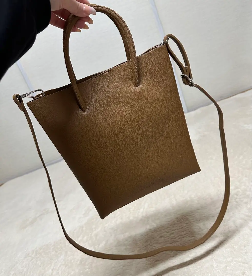 Thumbnail of New, Unused Shoulder Bag, Crossbody, Brown