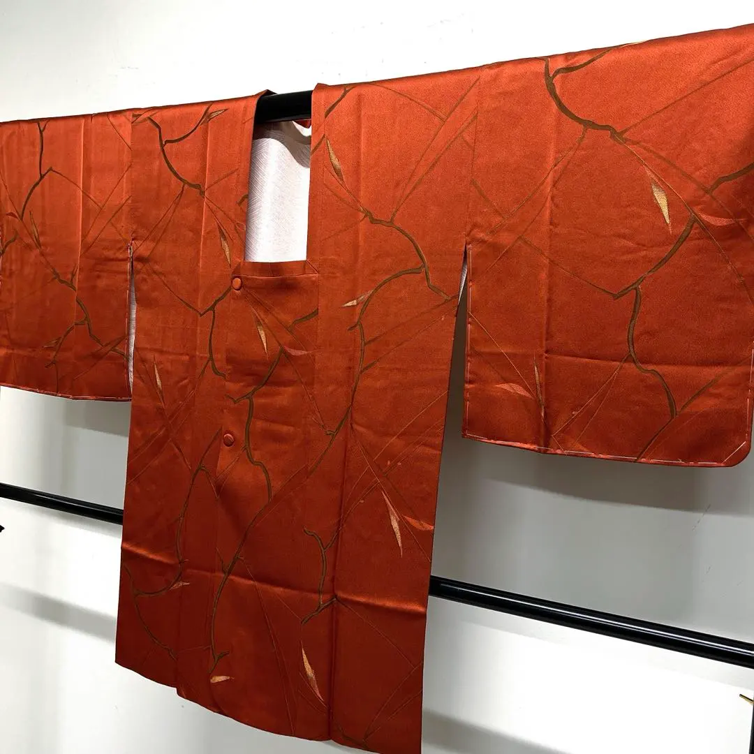 Thumbnail of Michiyuki coat, crepe, branch and leaf pattern, kimono, same komon (small pattern), seigaiha (wave pattern), 111tz