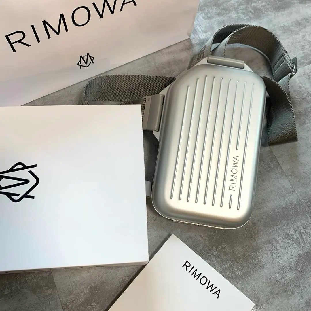 極美品 RIMOWA 2WAY ショルダーバッグ サルサ グレー 美品 RIMOWA リモワ SALSA サルサ 63L 2輪 機内持ち込み TSA
