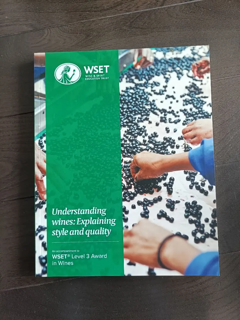WSET Level 3 英語版 日本語版 テキスト 2冊セット Books – WSETglobal