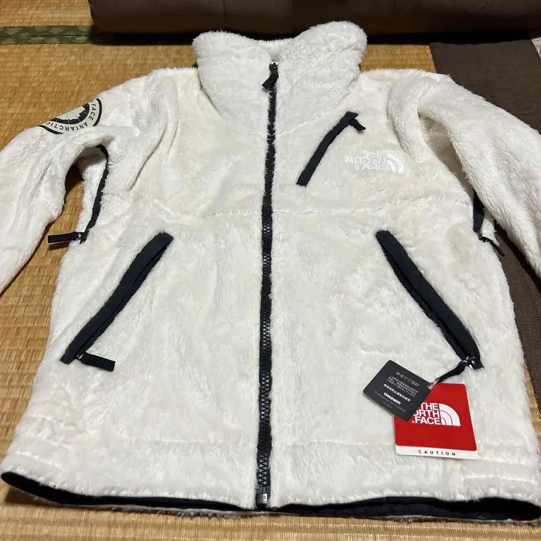 Thumbnail of THE NORTH FACE Fleece Jacket, White, New with Tags