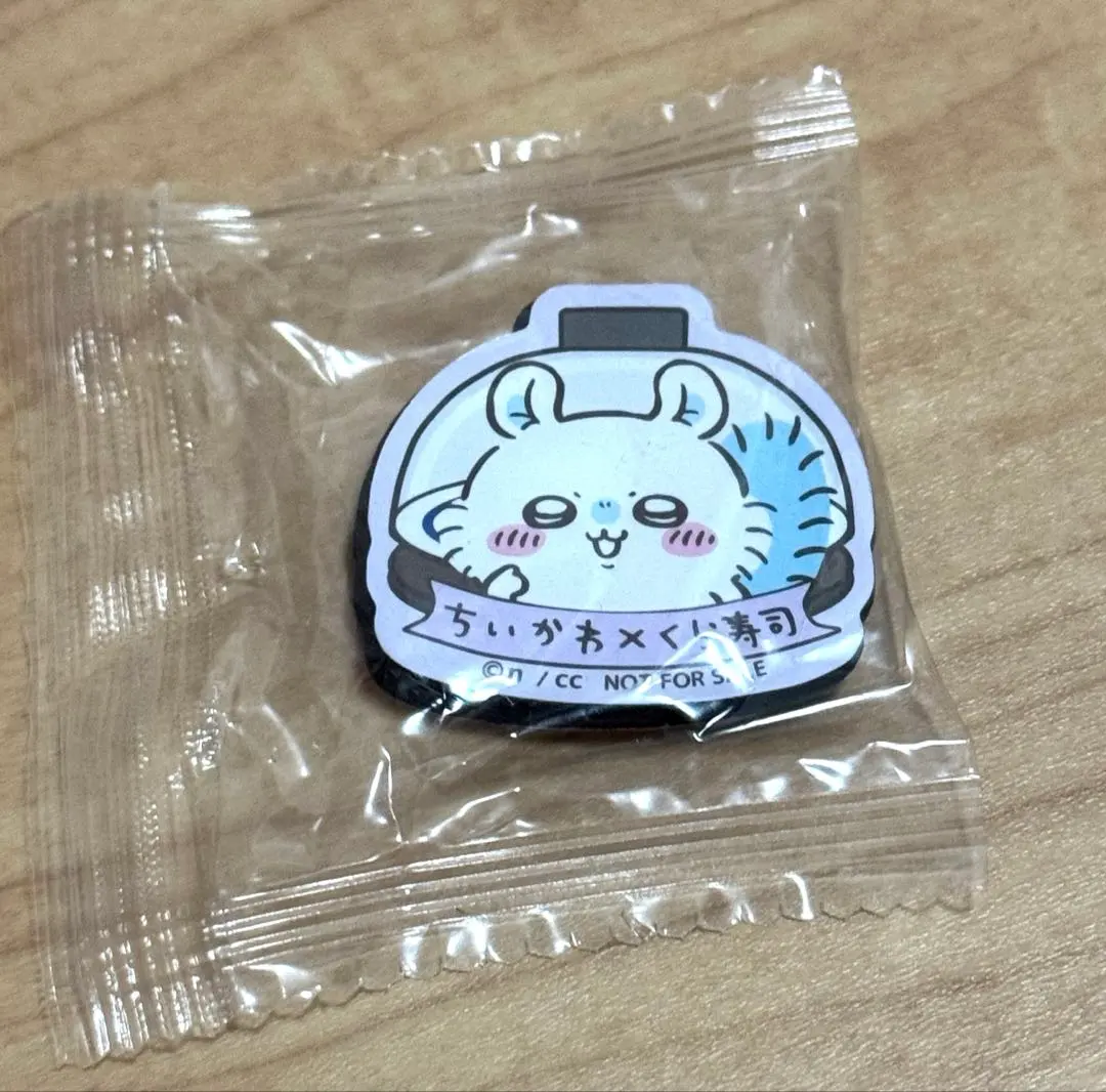 Thumbnail of Kura Sushi x "Chikawa" Magnet Sheet [Momonga & Labor Armor-san]