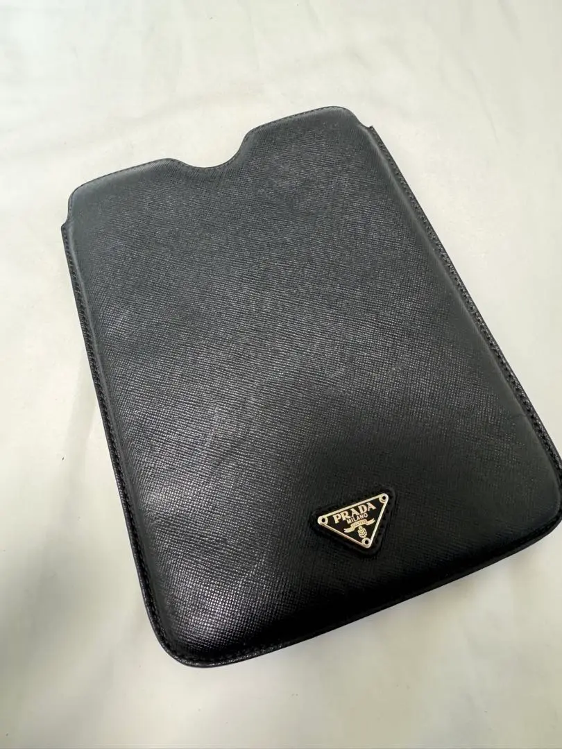 希少 PRADA プラダ iPad ケース サフィアーノ レザー タブレット m58437852510_1.jpg?1741961473