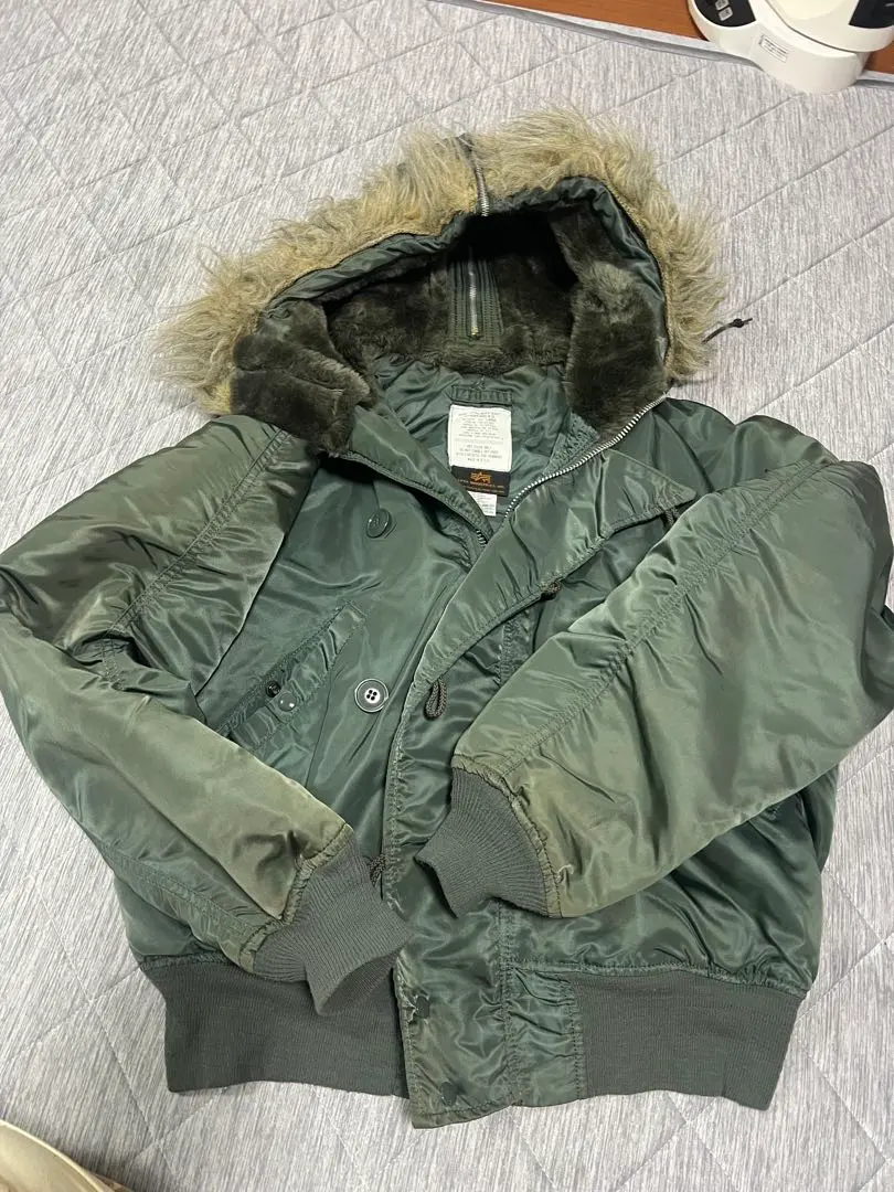 MA-1飛行夾克 的縮圖