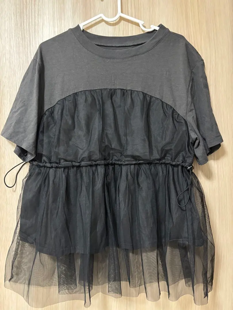 Thumbnail of Gray tulle frill T-shirt, short sleeves