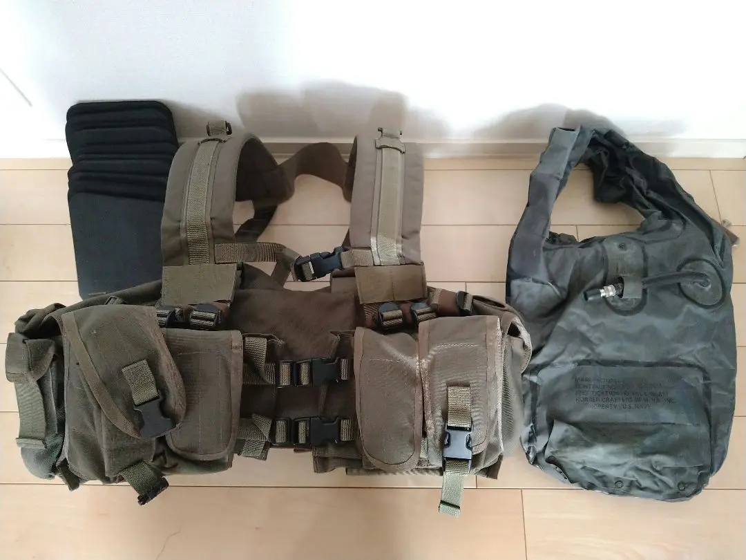 LBT ドアブリーチャーショッガンアモチェストリグ 放出品　実物　OD LBT ドアブリーチャーショッガンアモチェストリグ 放出品実物OD