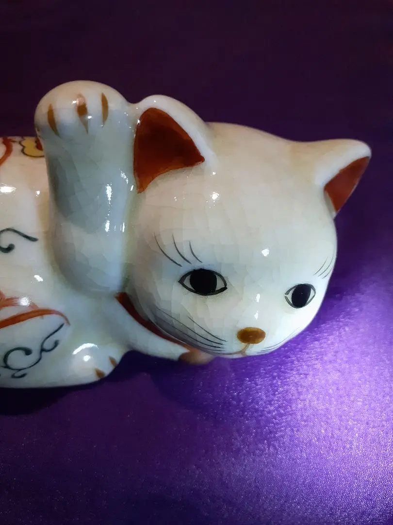 伊万里焼き　招き猫　高さ14センチ Yahoo!オークション - 伊万里 招き猫 まねきねこ 高さ14cm 置物