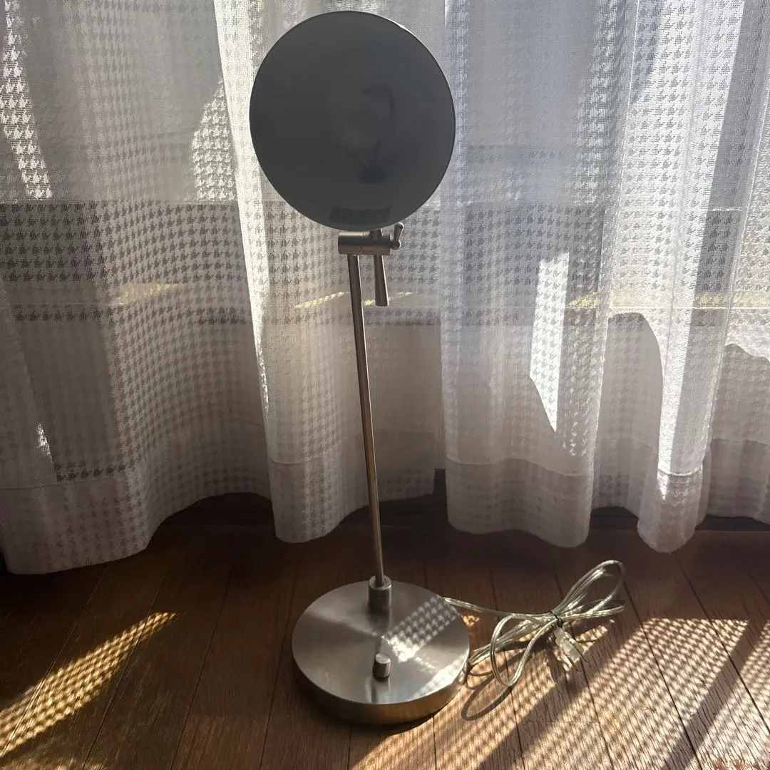 Thumbnail of Actus stand light