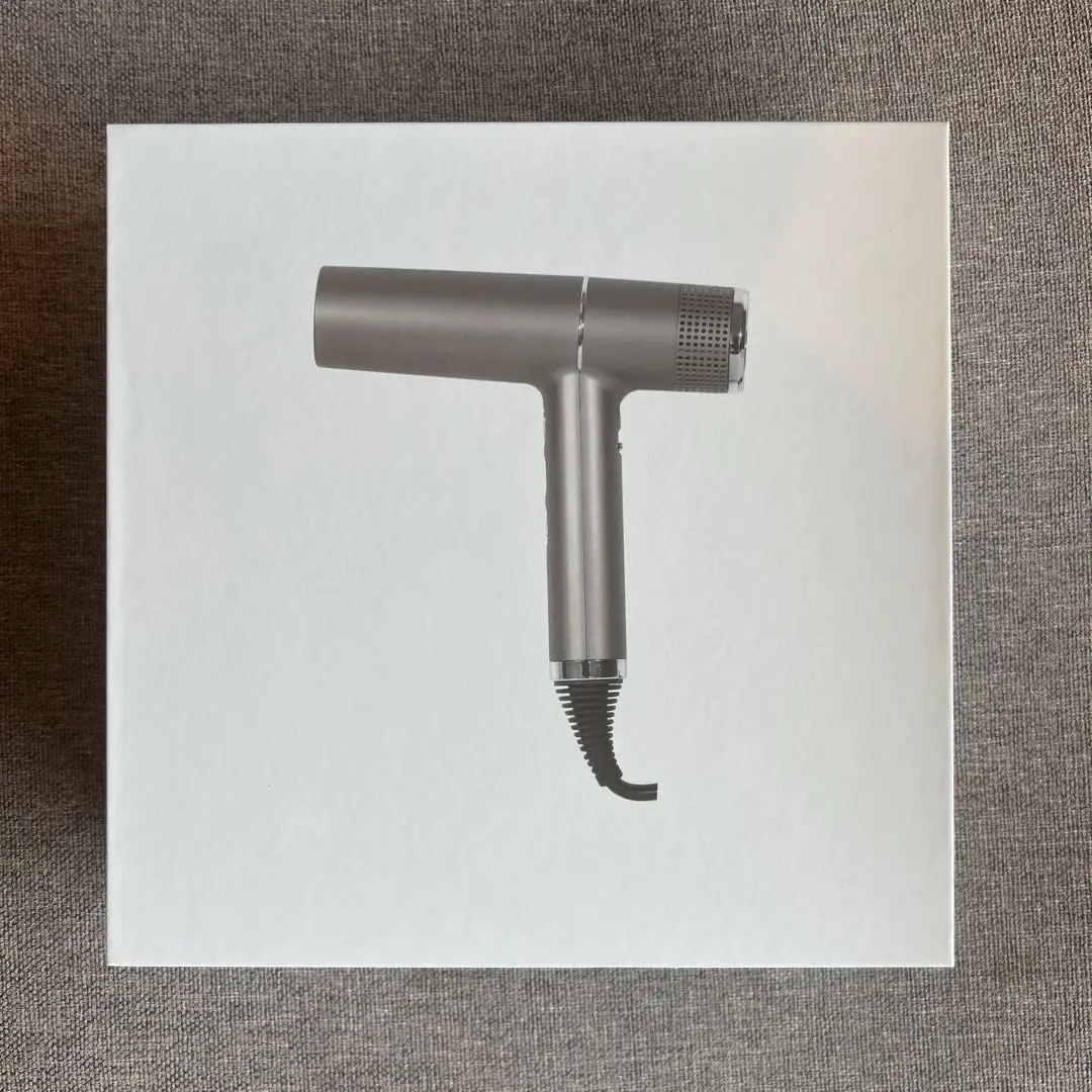 【中古】ひより ufv LIGHT HAIR DRYER シルバー箱無し 中古】ufv LIGHT HAIR DRYER シルバー箱無し - メルカリ