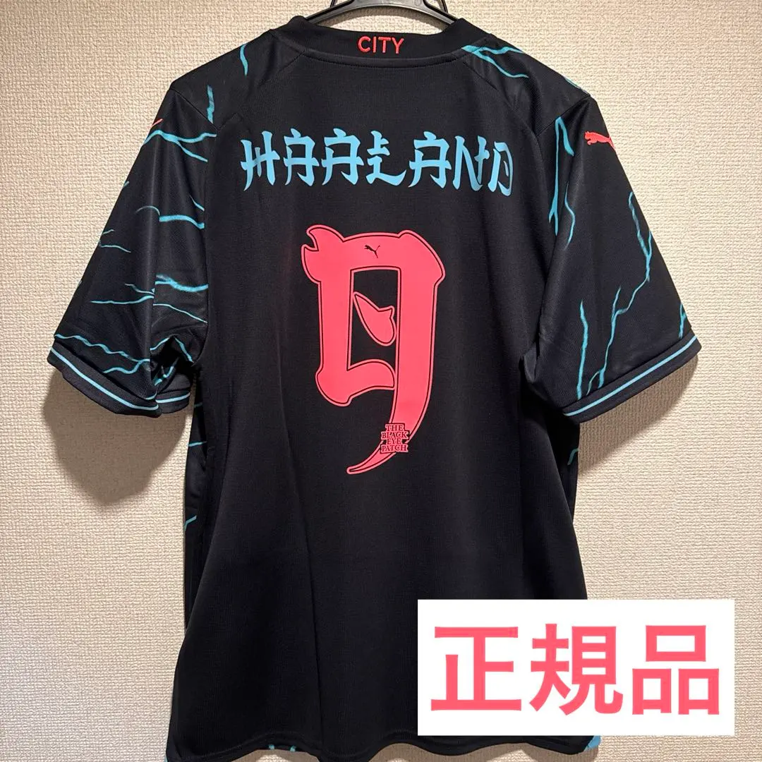マンチェスターシティ　ブラックアイパッチ　サイン入り プーマ × マンチェスター シティ FC × ブラックアイパッチ。一糸