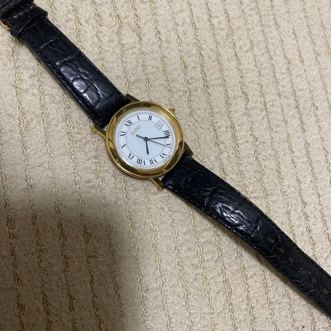 【稼働】電池新品GUCCI ゴールド 7200L ローマ数字ダイヤル 時計 GUCCI GUCCI/グッチ 7200L レディースウォッチ 白文字盤
