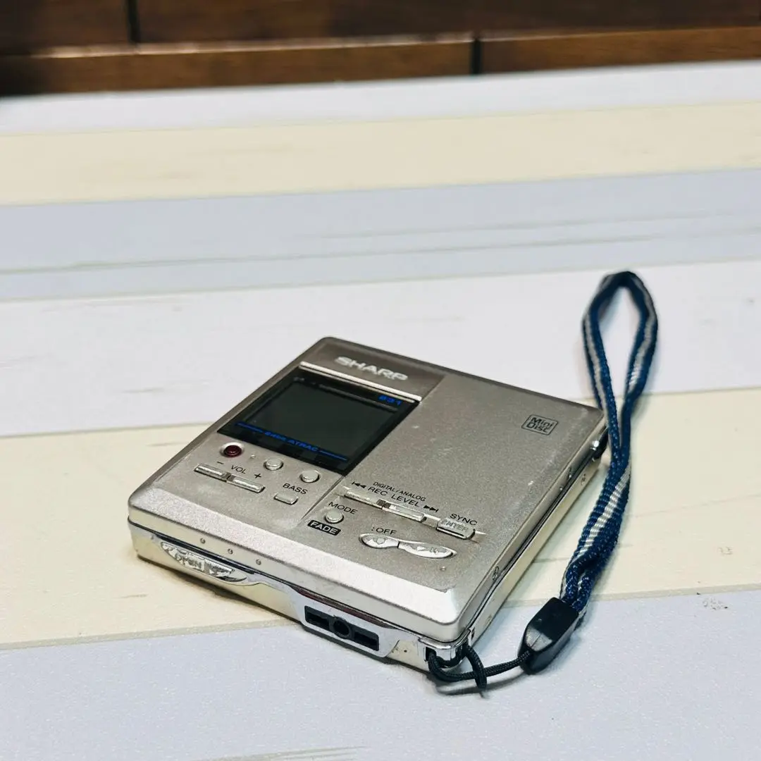 ジャンク シャープ MDポータブルレコーダー　MD-MT832 Amazon | SHARP シャープ MD-MT831-A ブルー ポータブルMD