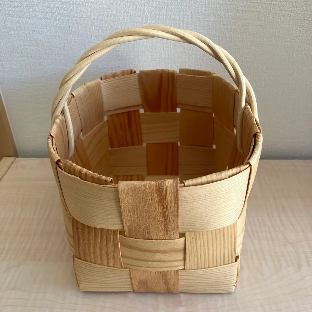 キャトルセゾン　バスケット ウッドチップバスケットLフタ付