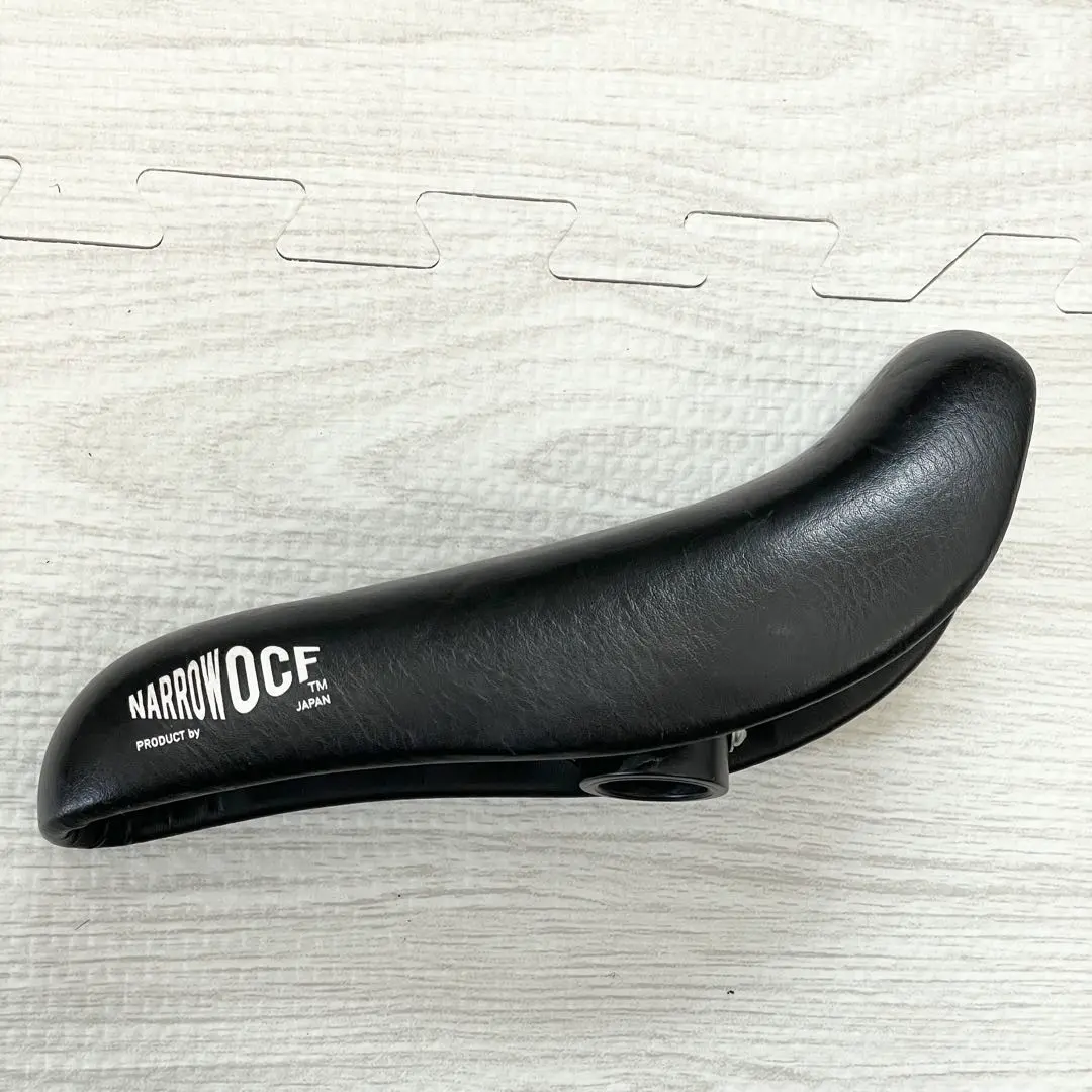 OCFナローサドルとOCFカーボンシートポストのセット(中古) OCFナローサドルとOCFカーボンシートポストのセット(中古