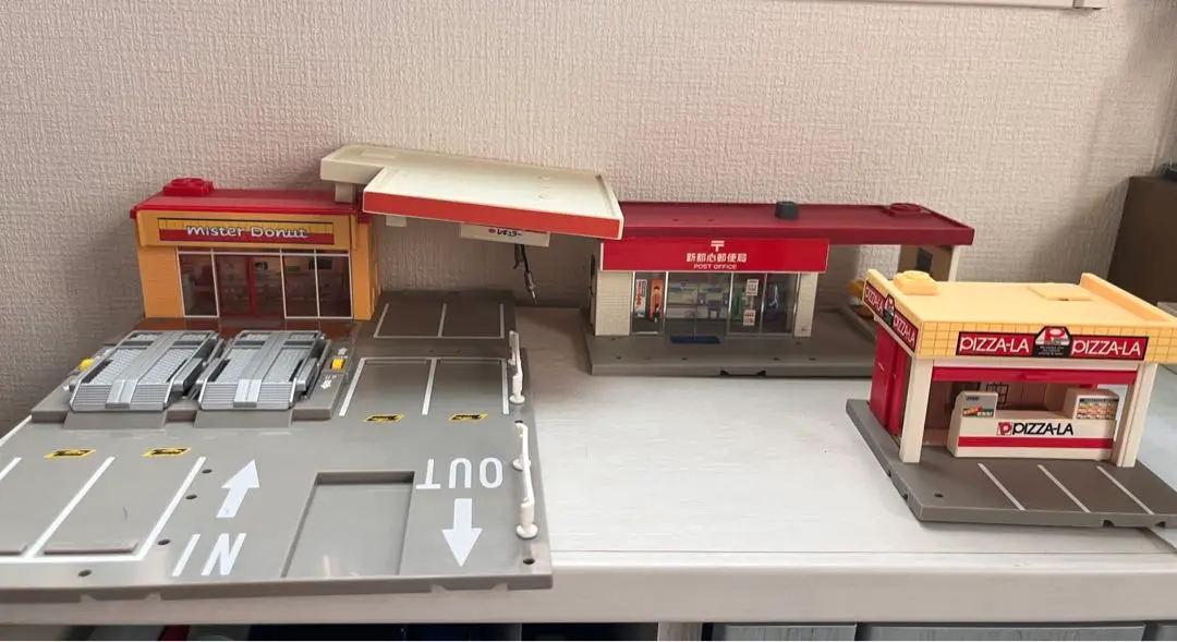 トミカタウン JAF セブンイレブン 郵便局 ピザーラ ミスド 警察