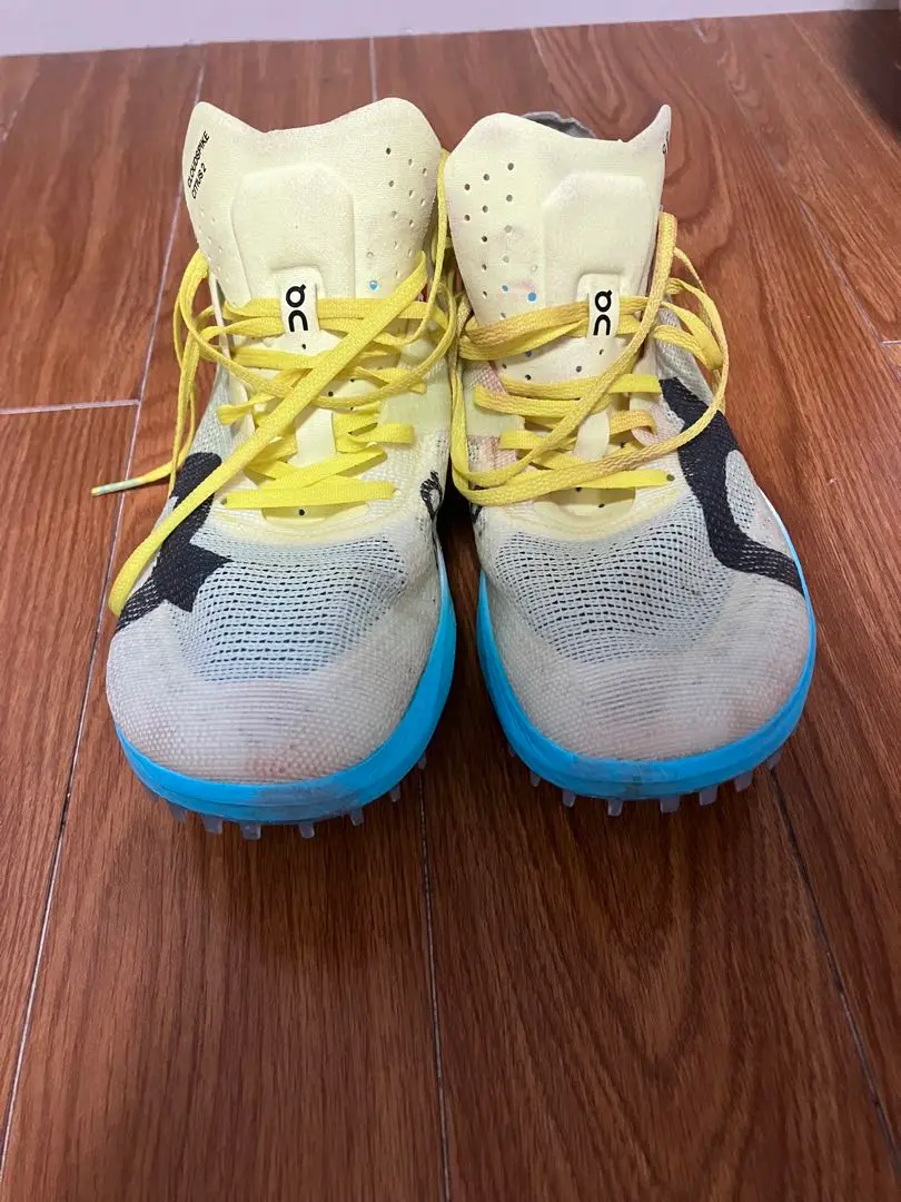 値下げ、ウィメンズ【中古25.5cm】Cloudspike Citius2 値下げ、ウィメンズ【中古25.5cm】Cloudspike Citius2 - メルカリ