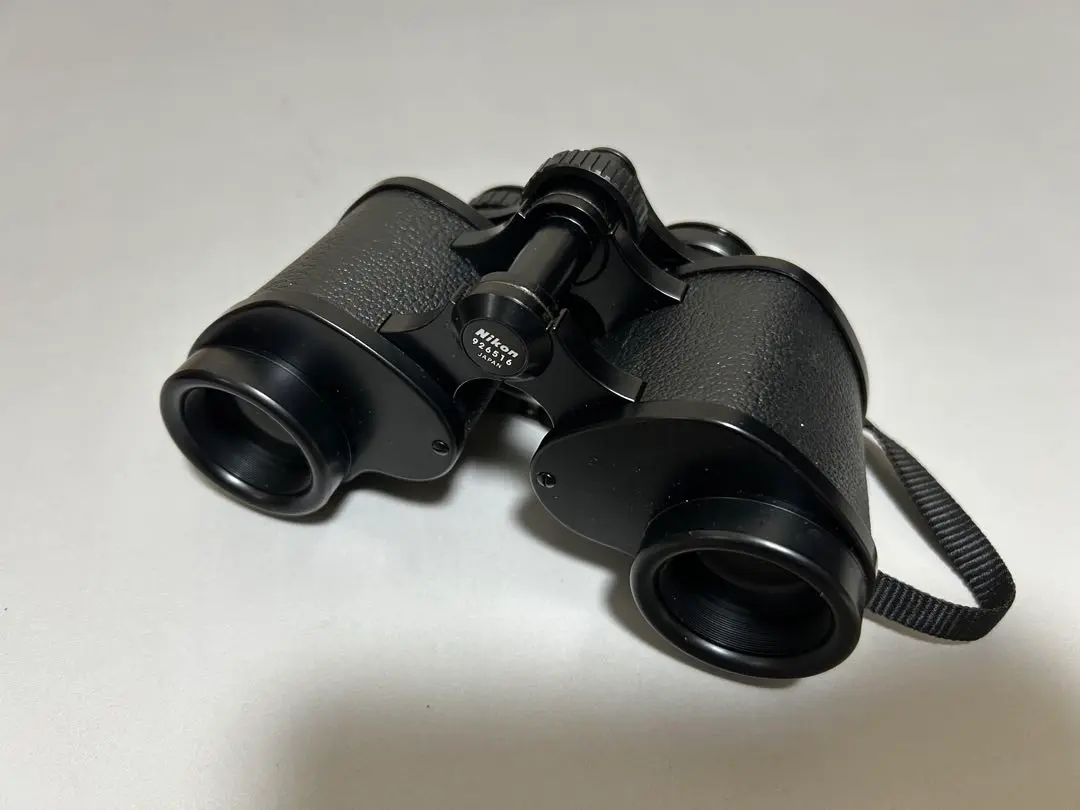 ★人気のnikon双眼鏡★ニコン 双眼鏡 8×30　8.3°WF 現状品 Nikon 8×30 8.3°WF ニコン 双眼鏡