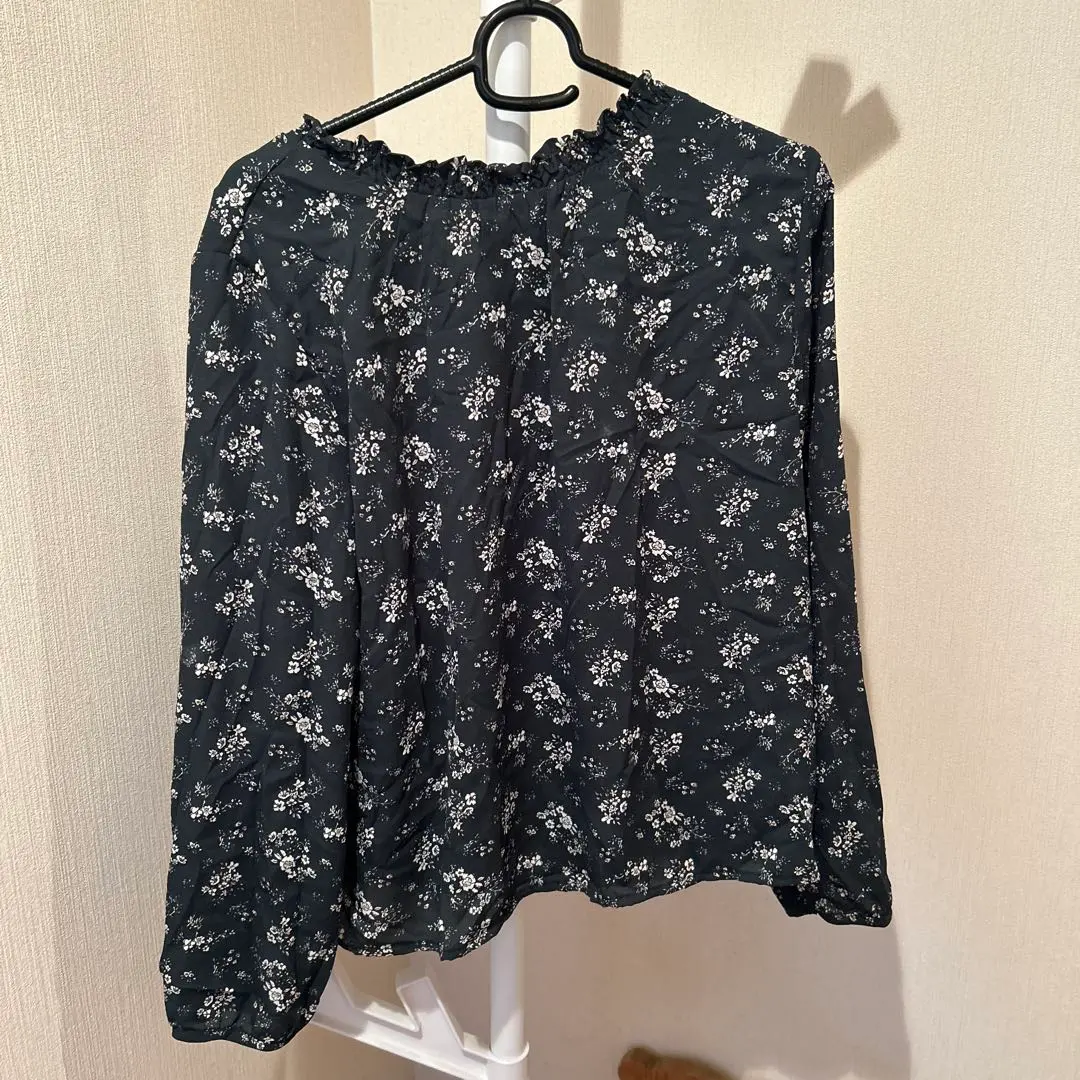 Thumbnail of GLACIER Floral Print Long Sleeve Shirt, Size M