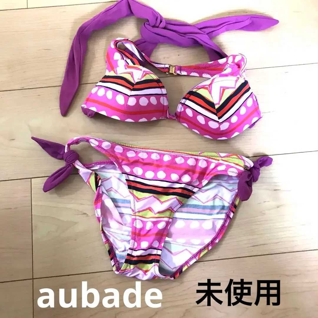 Aubade 水着　プッシュアップブラ　ショーツ　パレオ　2点セット Aubade 水着プッシュアップブラショーツパレオ2点セット