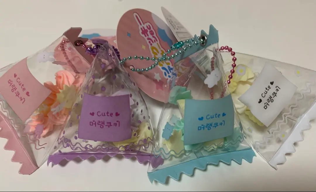 Thumbnail of Meringue Cookie Air Balloon BC Charm 4-Piece Set