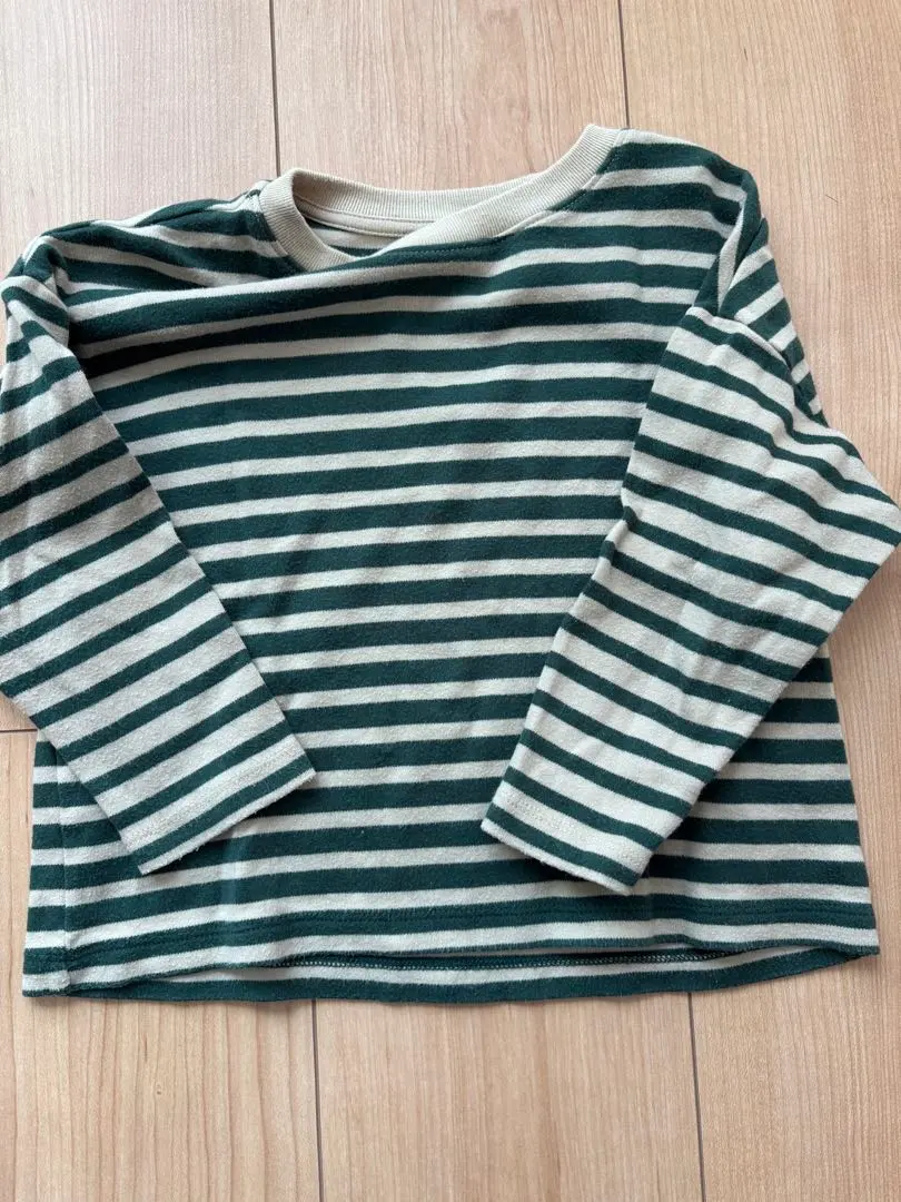 Thumbnail of UNIQLO Long Sleeve Cut-and-Sewn Shirt 100cm Striped