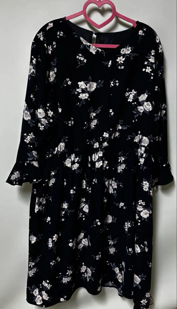 Thumbnail of Plus size dress, navy, floral, 4L