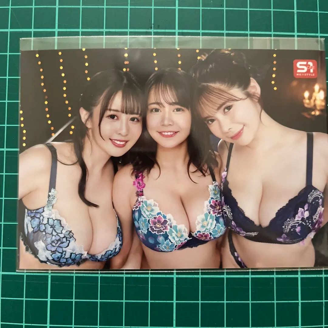 Thumbnail of Gojo Ren, Momoka Kagura, Yu Tano, DVD bonus, photo card, gravure idol, sexy actress