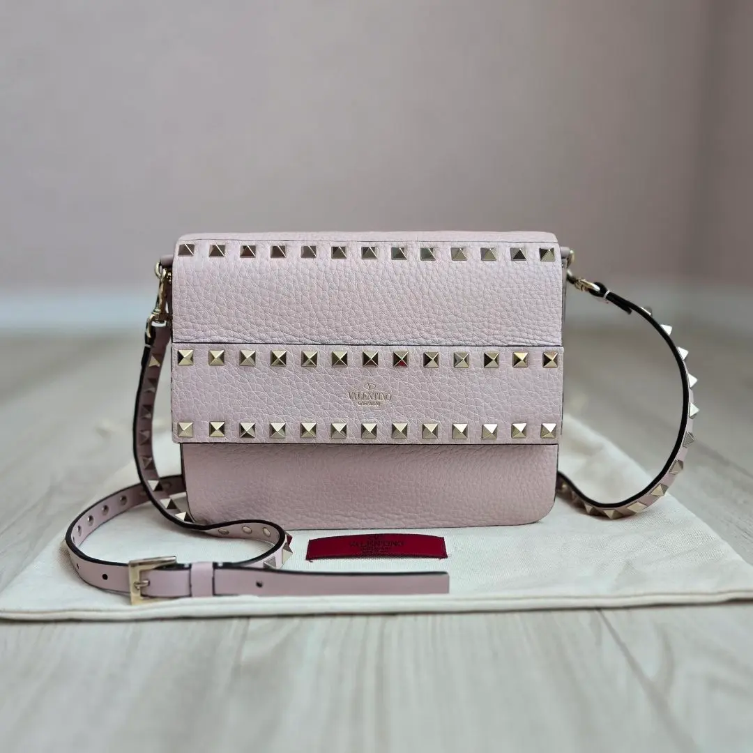VALENTINO GARAVANI レザーショルダーストラップ VALENTINO 新品同様 ヴァレンティノ ガラヴァーニ ロック