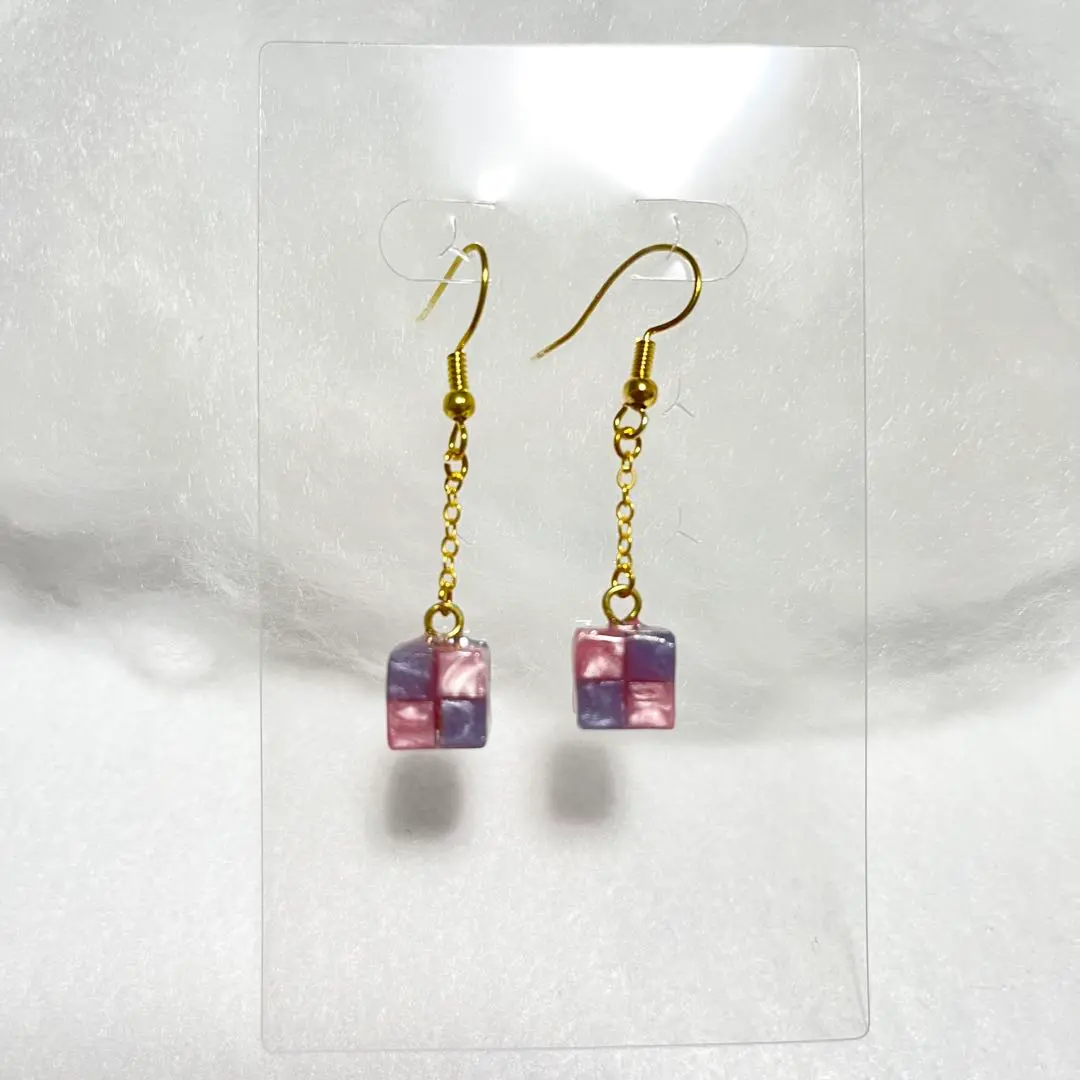 Thumbnail of Handmade Earrings/Earrings [cube] pink x purple