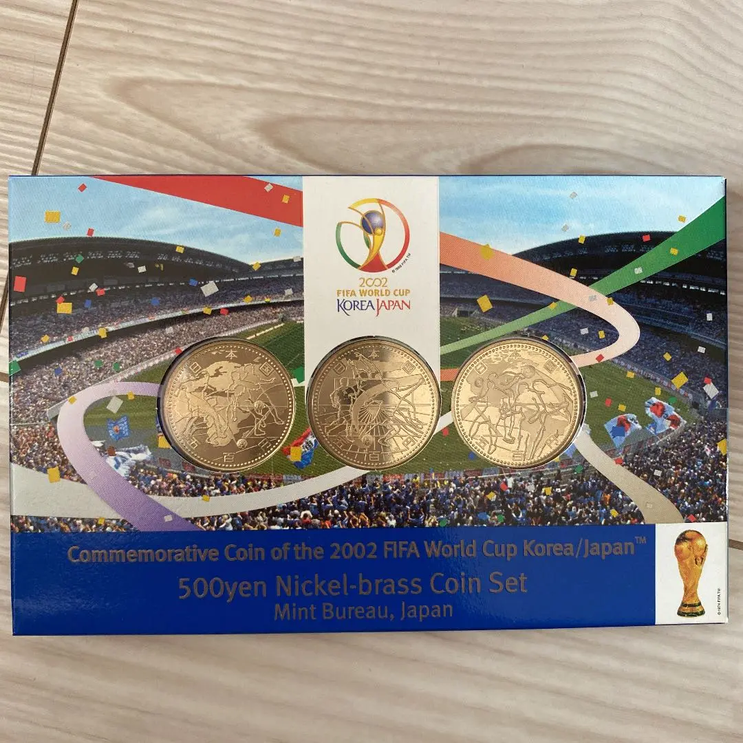 〚極レア〛印刷ミスの日韓Ｗ杯千円銀貨と5百円硬貨セット2点【造幣局謝罪説明書付】 極レア〛印刷ミスの日韓W銀貨と5硬貨セット2点【