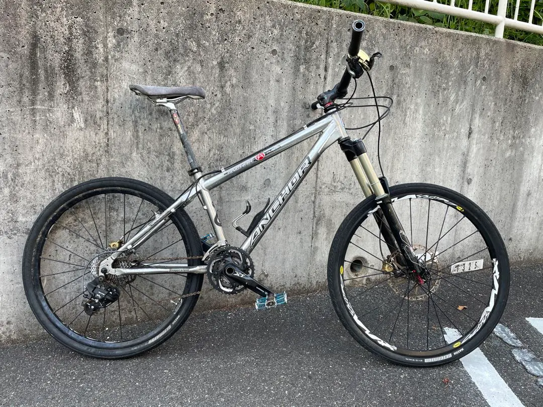 マウンテンバイク　アンカー　中古 ホイル ペダル　付属無し マウンテンバイク アンカー 中古 ホイル ペダル 付属無し - メルカリ