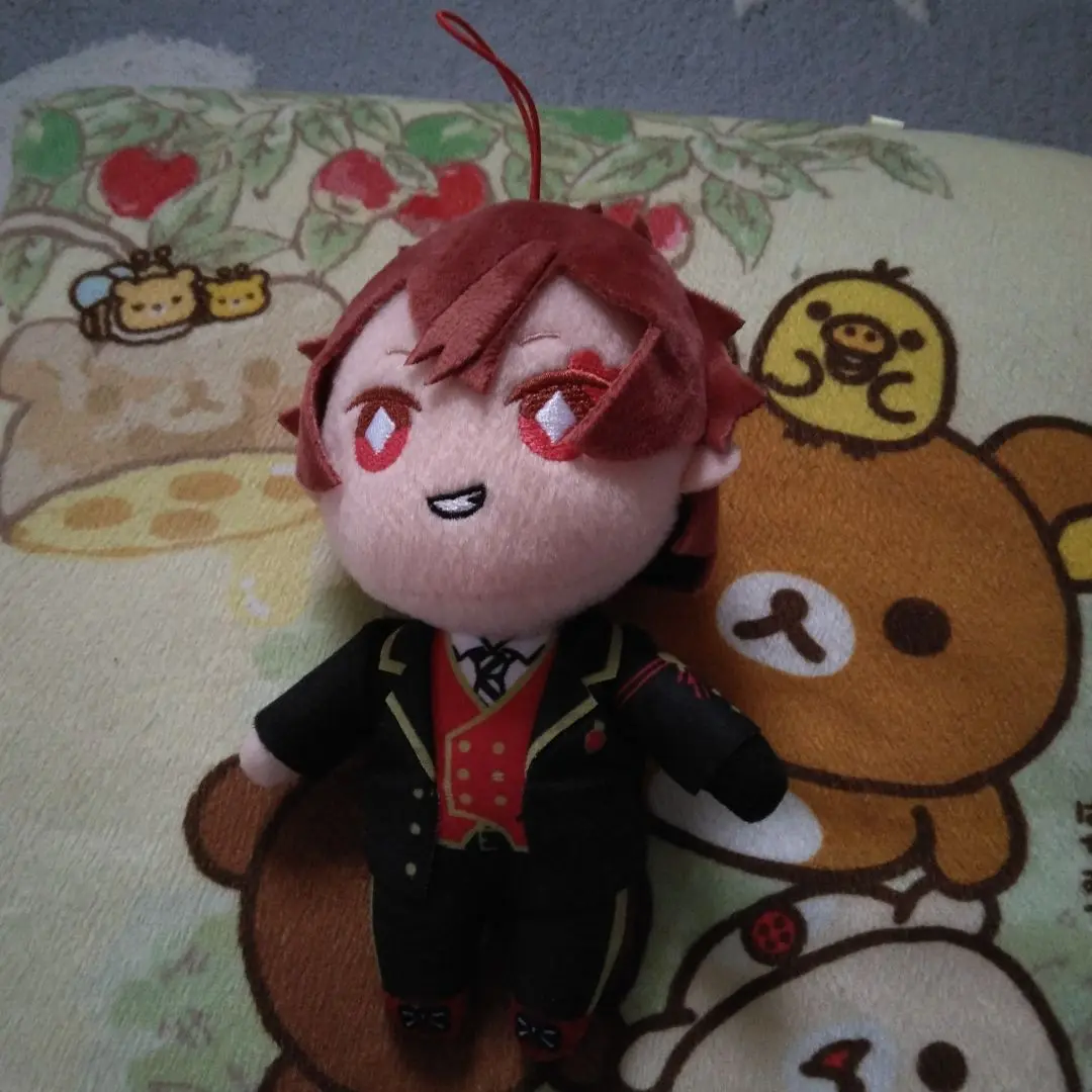 ツイステ エース 缶バッジ アクスタ ぬいぐるみ アクキー 71Zz3hReObL._UF350,350_QL50_.jpg