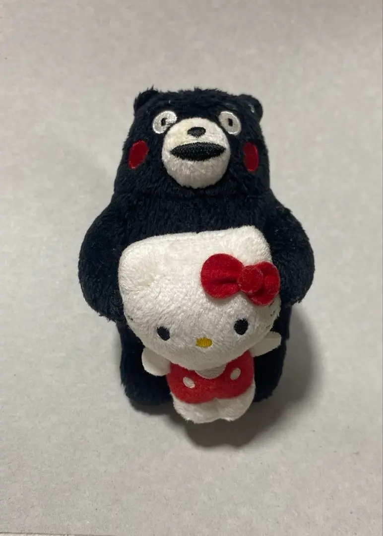 新品】 ハローキティ くまモン 熊本 マスコットぬいぐるみ ご