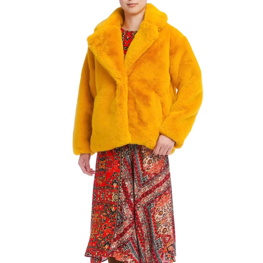 新品未使用　Desigual. ファージャケット　ファーコート　S デシグアル Desigual カラフルなファー素材のレディース
