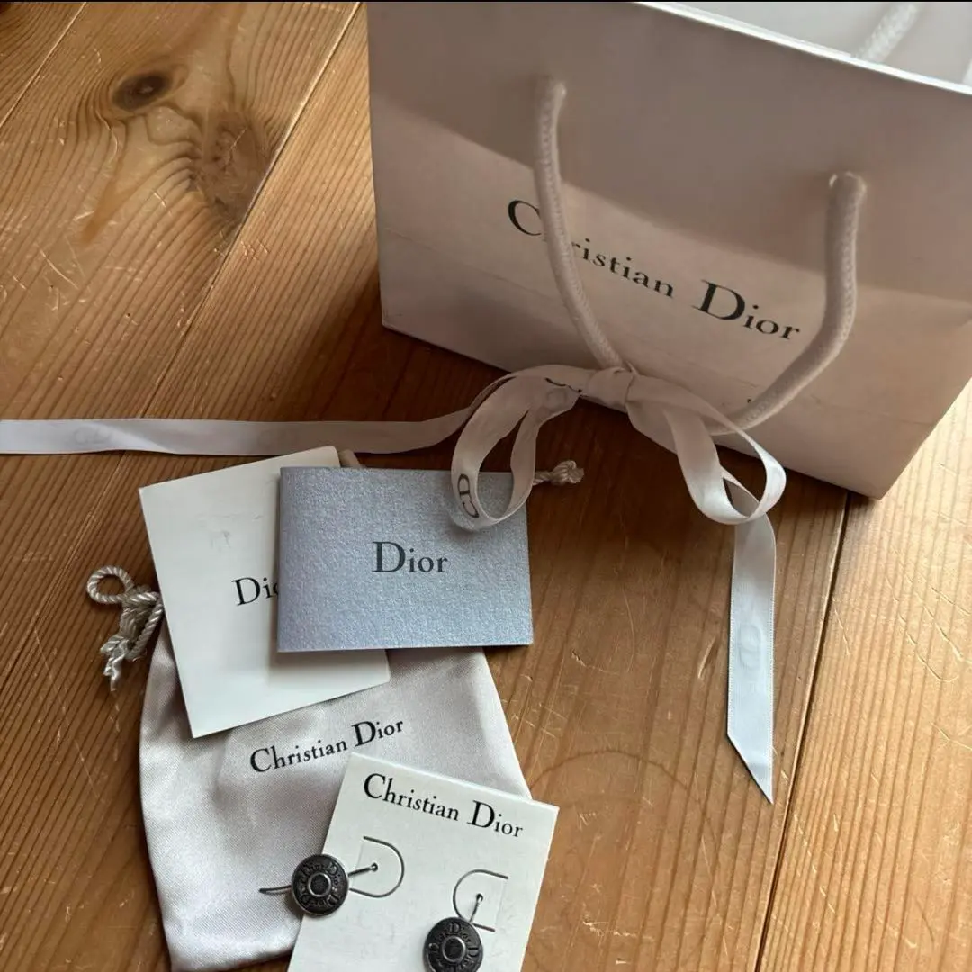 【人気】クリスチャンディオール　DIOR　レディース　ピアス　フック Christian Dior - 【美品】ディオール DIOR レディース ピアス