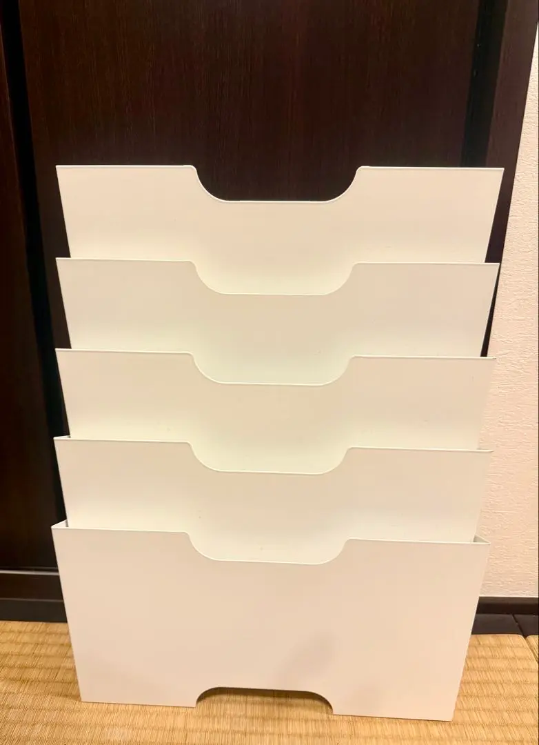 IKEA 廃盤品 KVISSLE 5段 イケア クヴィッスレ ウォールラック ウォール新聞ラック【IKEA KVISSLE】でおしゃれにデスク整理。重