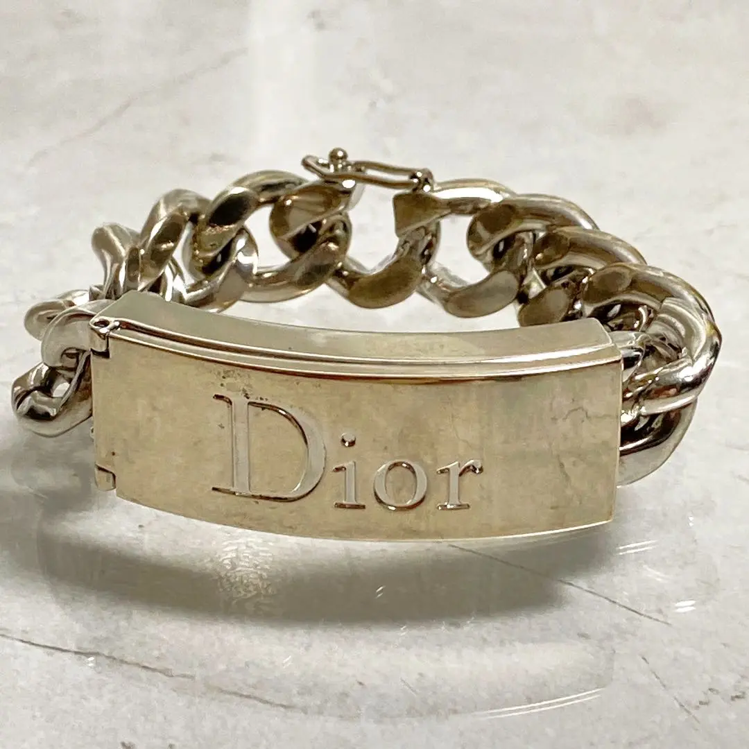 新品箱付❤︎クリスチャンディオール　ゴルメット　ブレスレットグロス Dior ディオール ゴルメット ブレスレット リップグロス - メルカリ