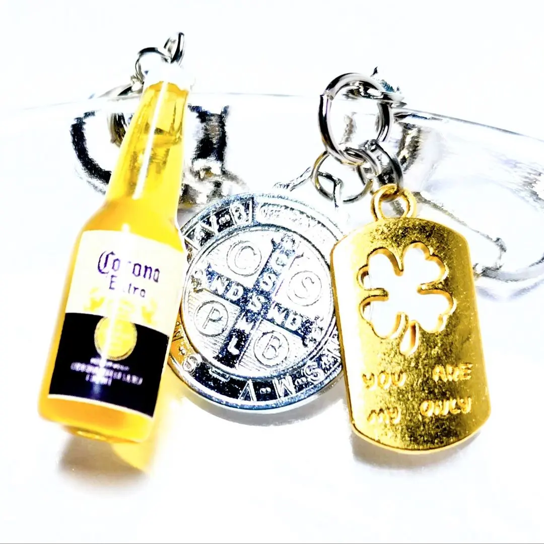 Thumbnail of Corona Beer Coin Silver Keychain S628