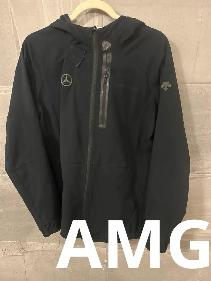 【希少】DECSENTEデサント×AMGメルセデスコラボトレーニングウェア メルセデス・ベンツ コレクション】 (Mercedes-AMG × DESCENTE