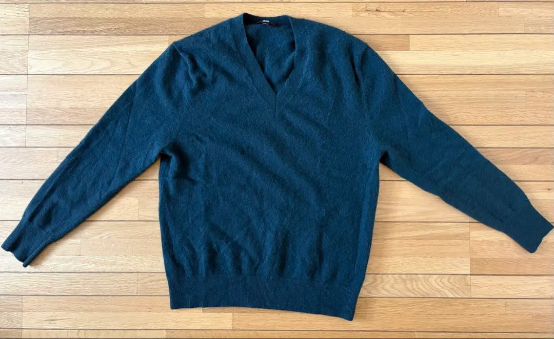 綠色 V領毛衣 M 尺寸 羊絨 的縮圖