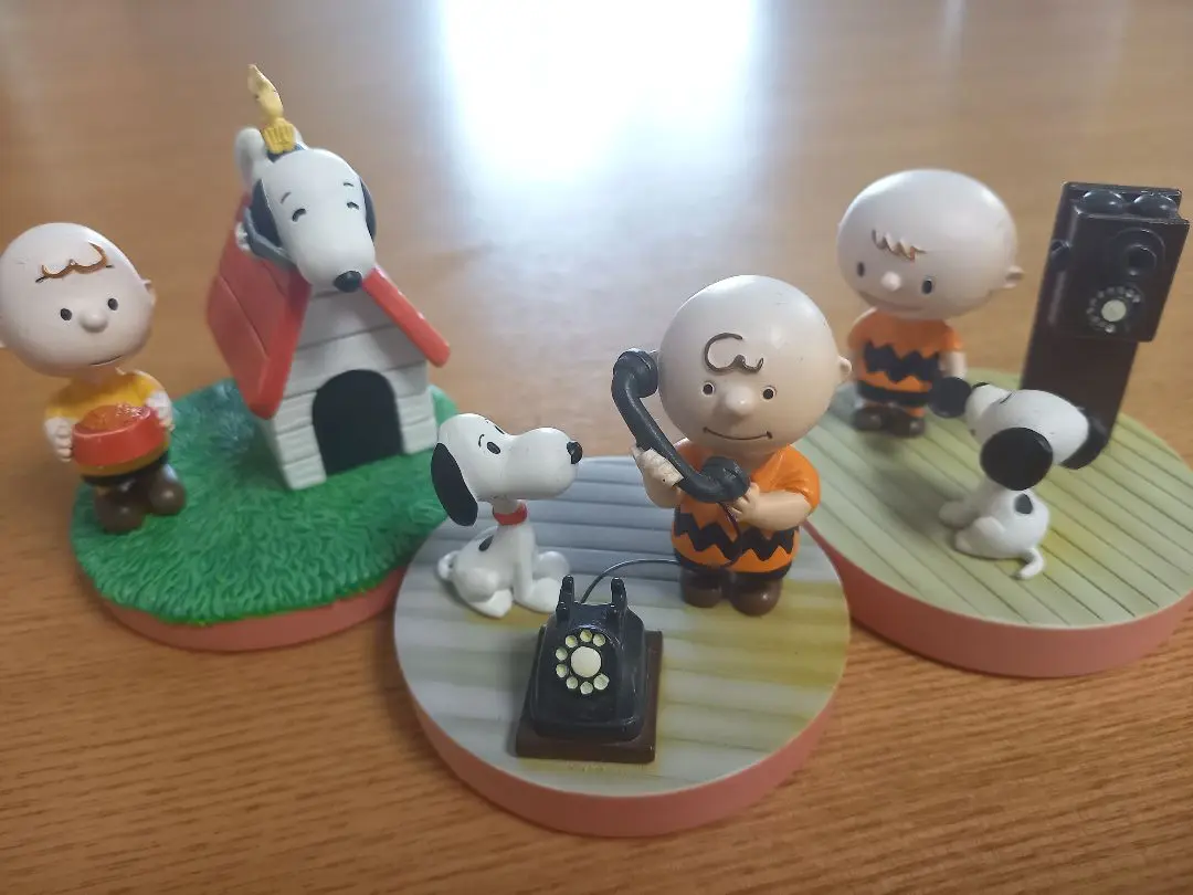 PEANUTS スヌーピー×SoftBank オリジナルフィギアセット 非売品 ソフトバンク スヌーピーフィギュア3個セット - メルカリ
