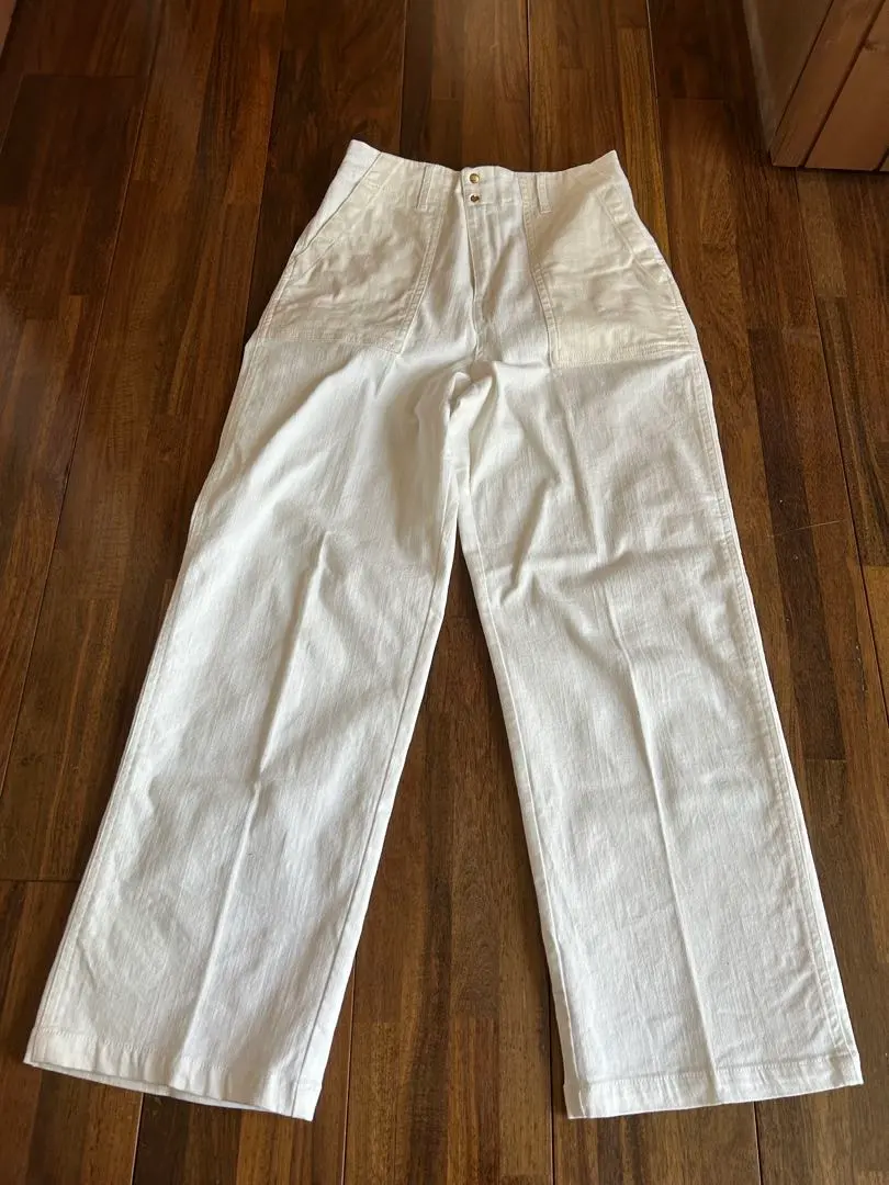 Thumbnail of Jena white pants