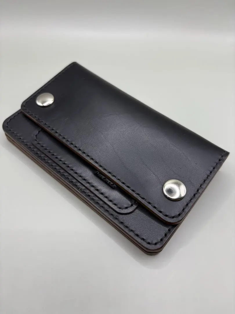 Thumbnail of Outlet: Mid Tracker Wallet Horsebutt MARYAM - Tea Core Black
