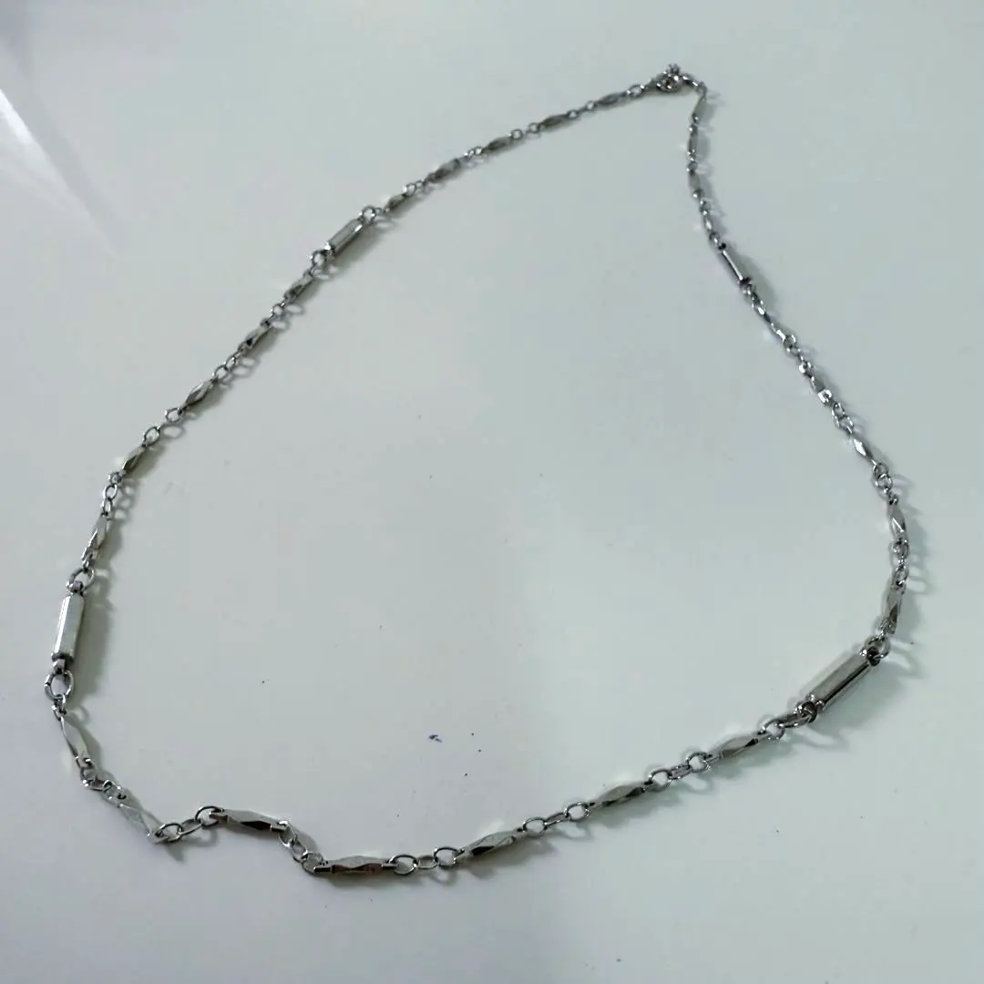 Thumbnail of Silver chain necklace, magnetic